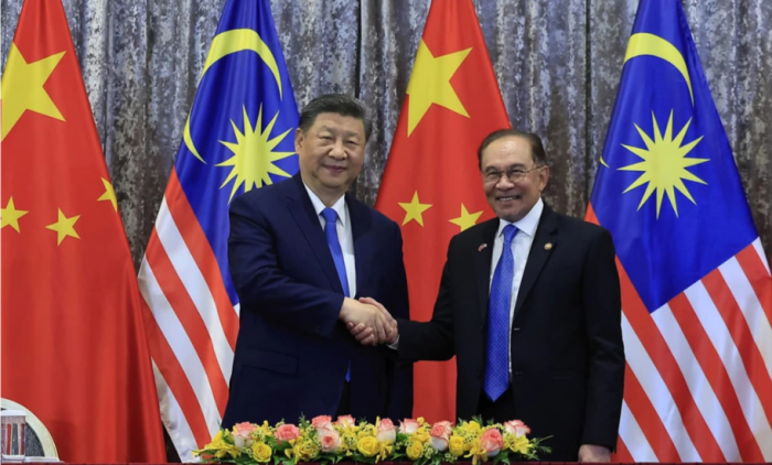 President Xi Jinping met with Prime Minister Anwar Ibrahim in Malaysia